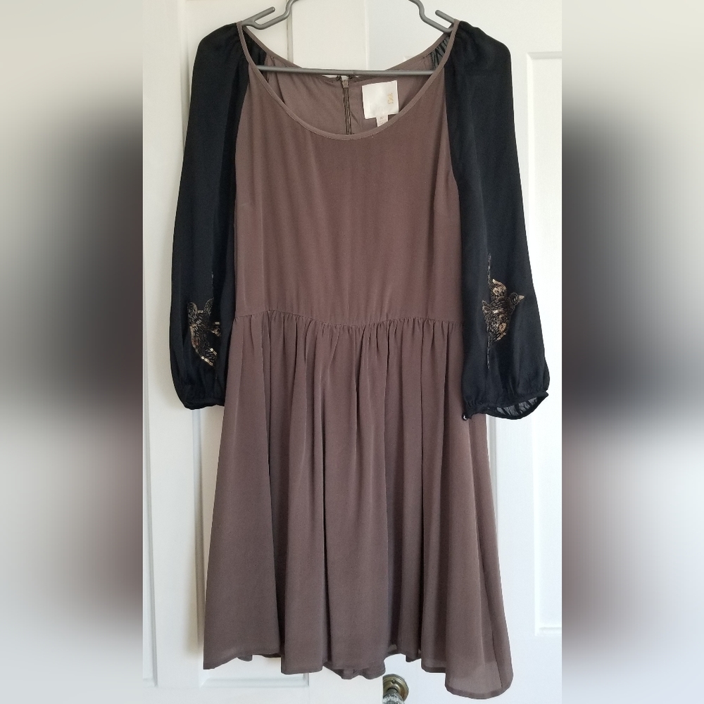 100% silk dress with sequin bird detail